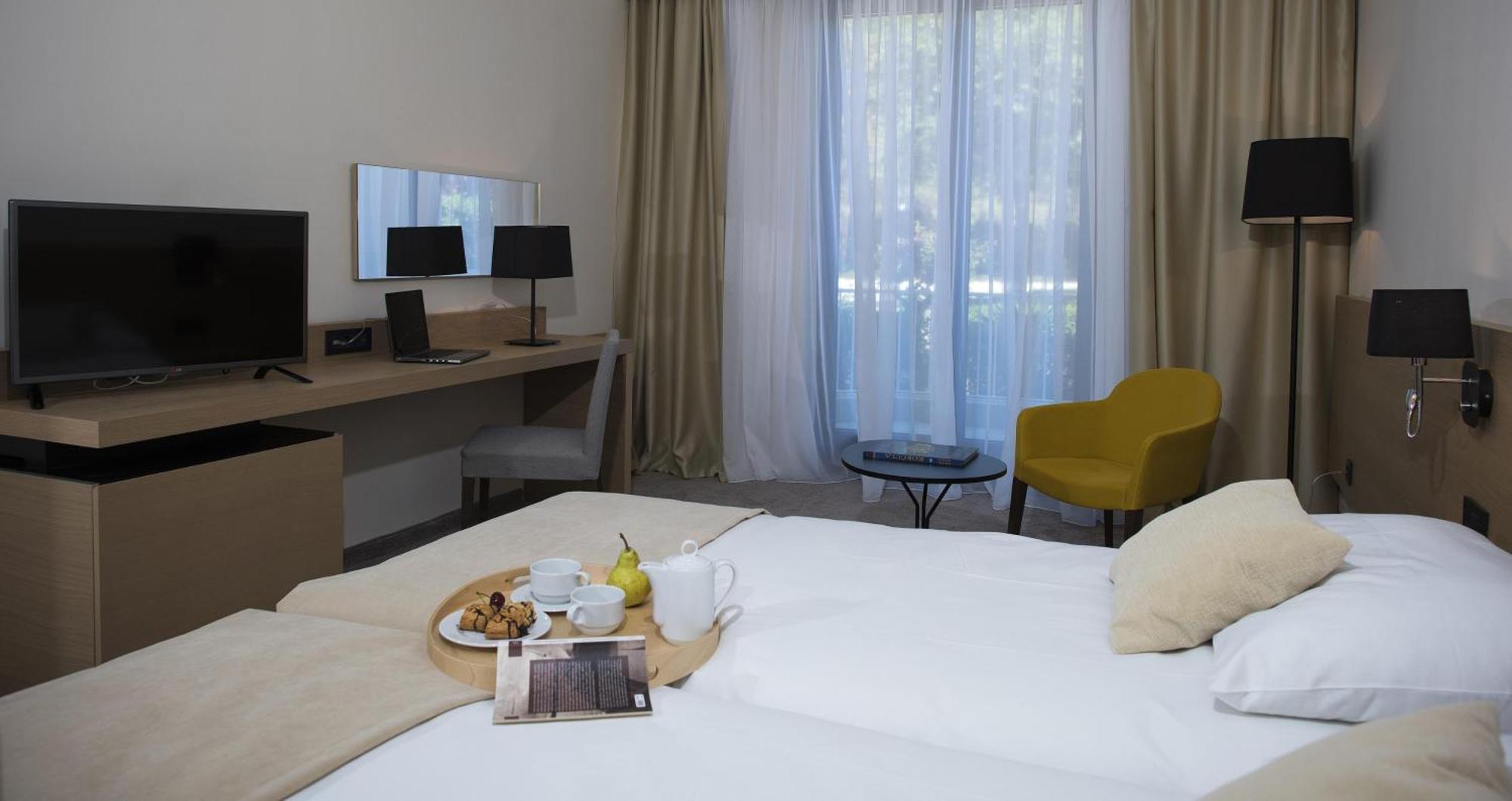 Aminess Liburna Hotel Korcula Town Ruang foto